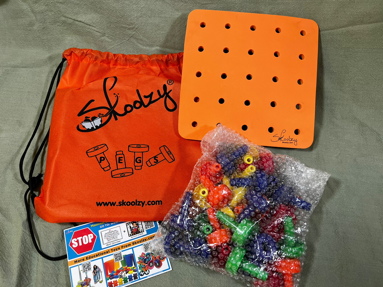 New SKOOLZY Pegboard Nuts And Bolts Shapes Set For Teaching