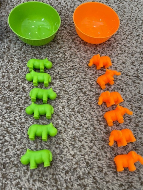 Counting And Color Sorting Educational Toys Lot Animals Set of 6 colors, School