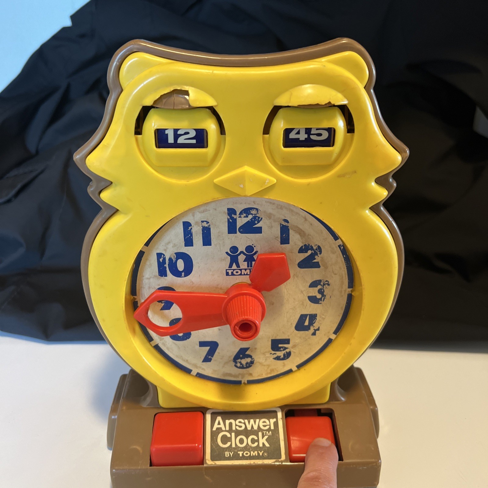 Vintage Tomy Owl Answer Clock 1975 Education Toy Works