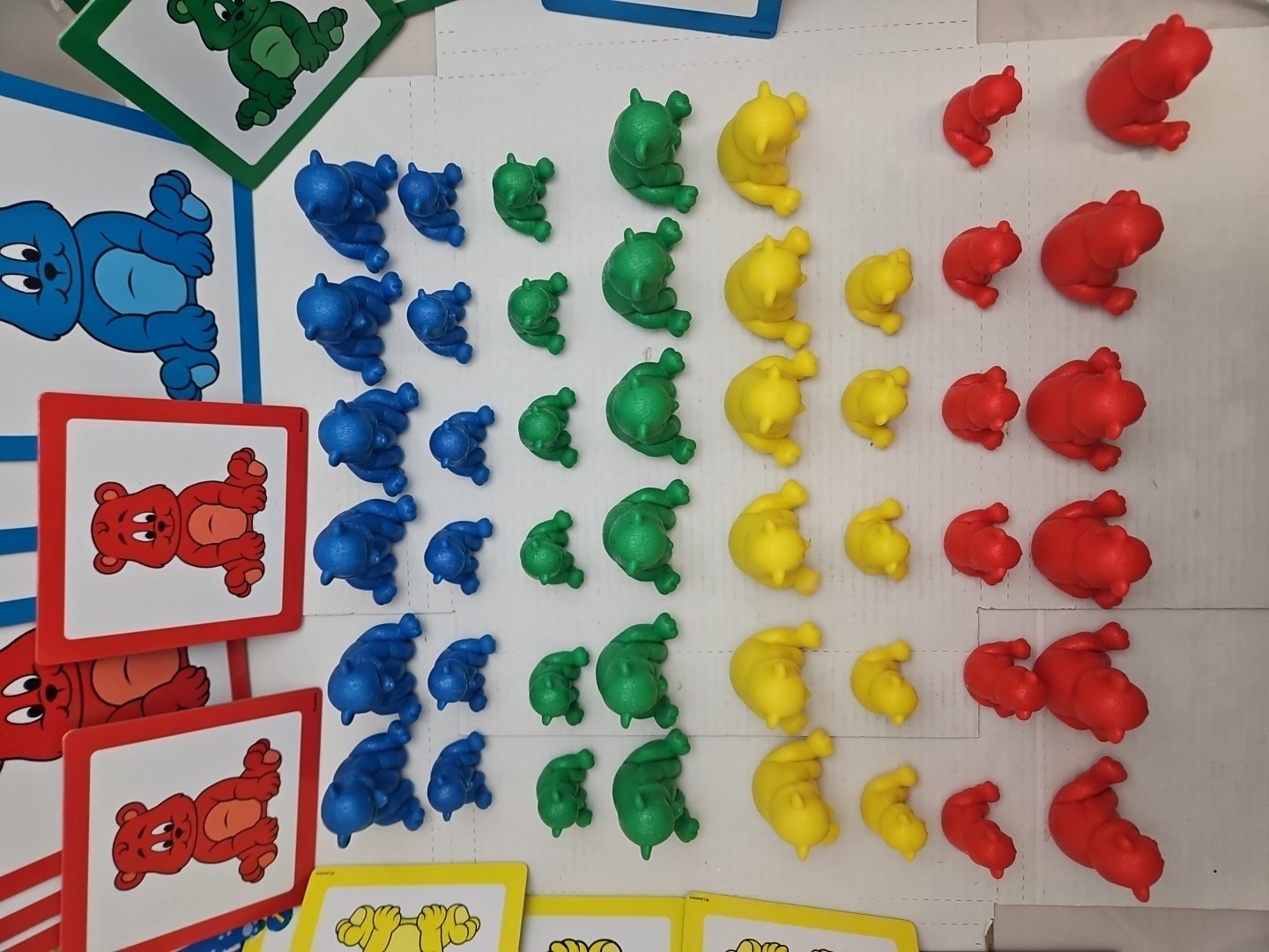Lakeshore Learning My First Sorting Bears – Large/Small Bears w/Activity Cards