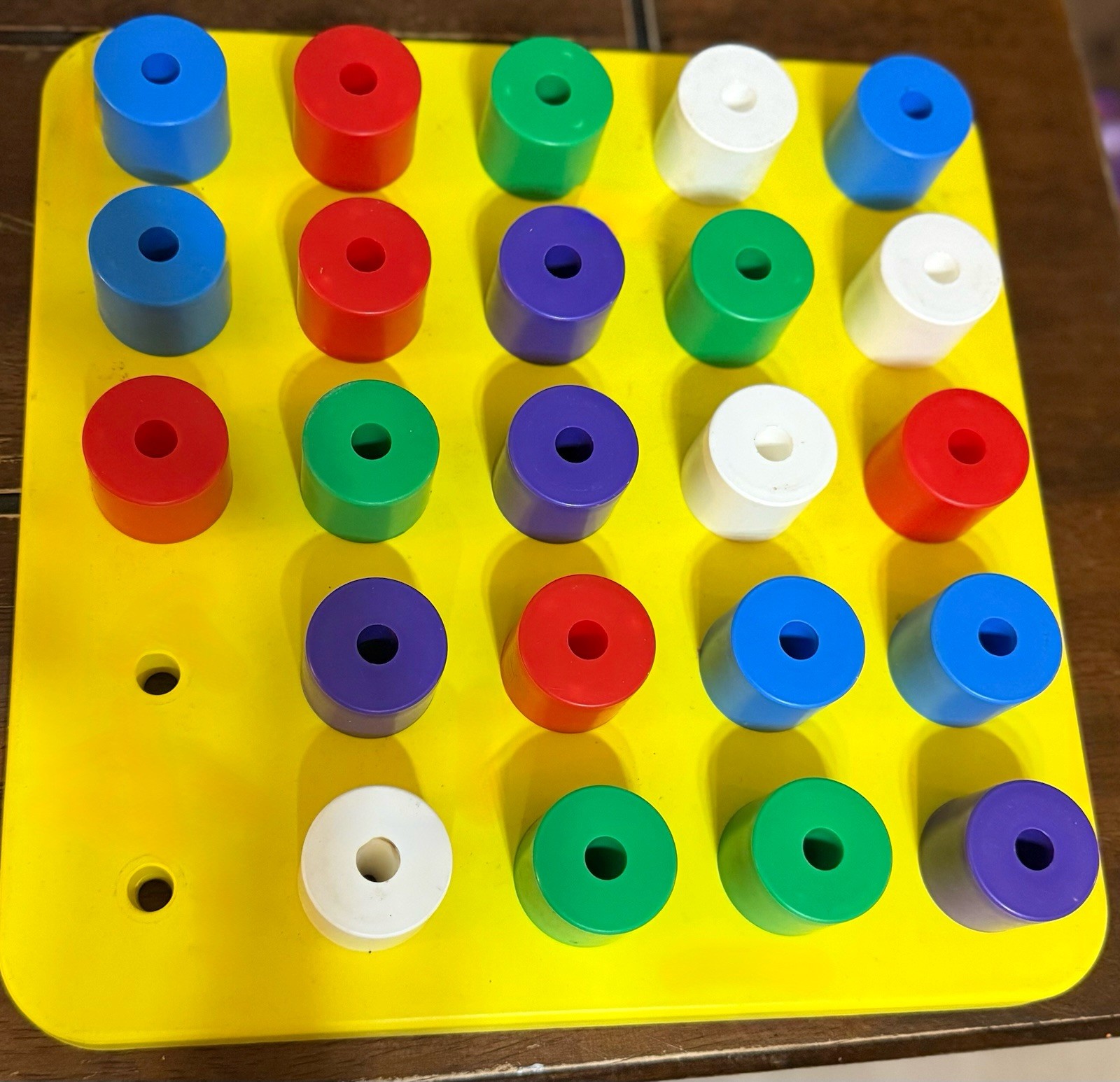 VINTAGE 1990 DISCOVERY TOYS GIANT PEGBOARD Made In England
