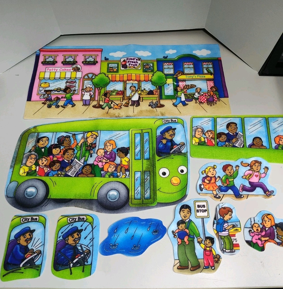 Felt Story Board Characters – City Bus Kids Adults (has some stains)