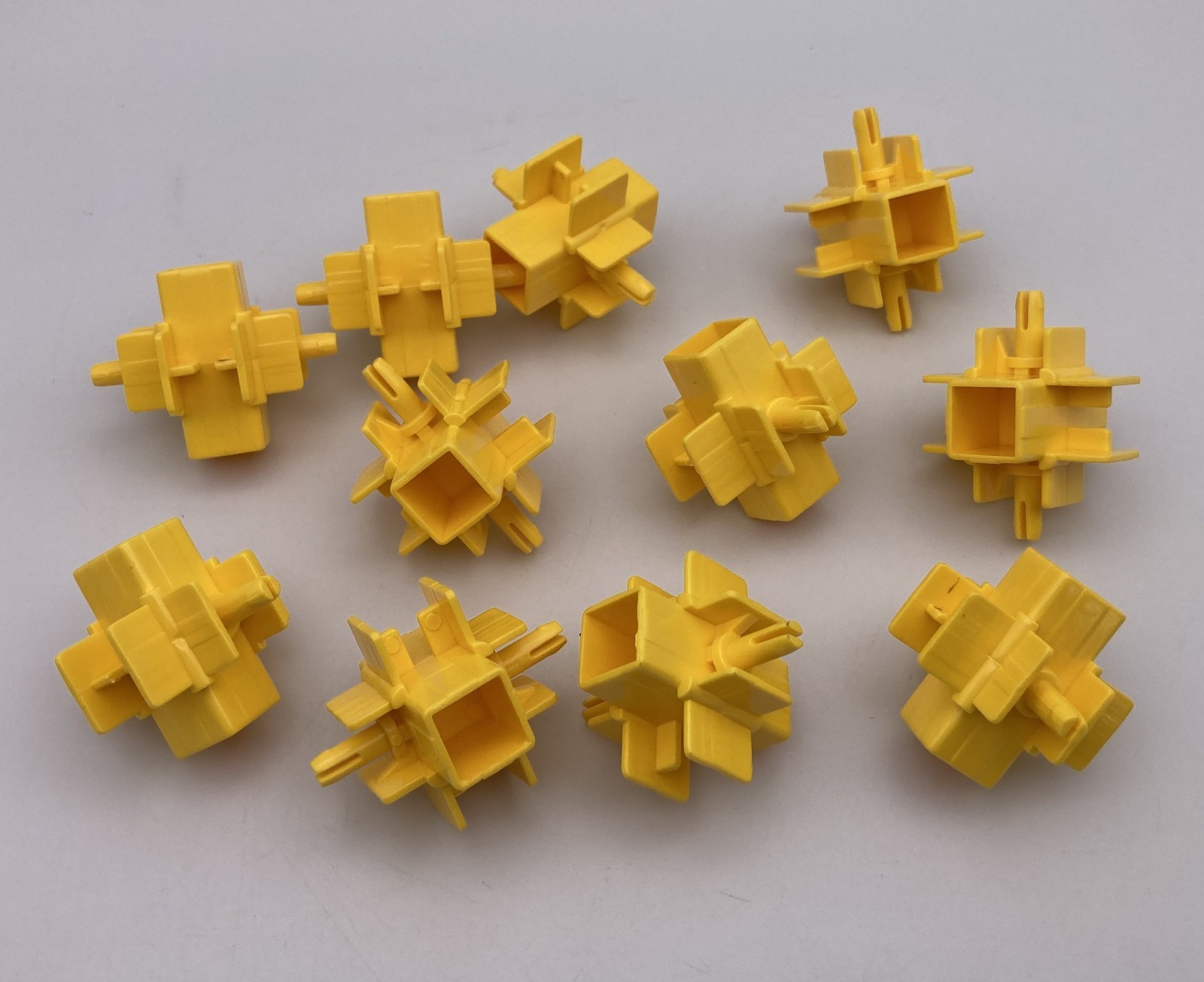Learning Resources Gears! Gears! Gears! Replacement Pieces 6 Way Axle Lot of 11