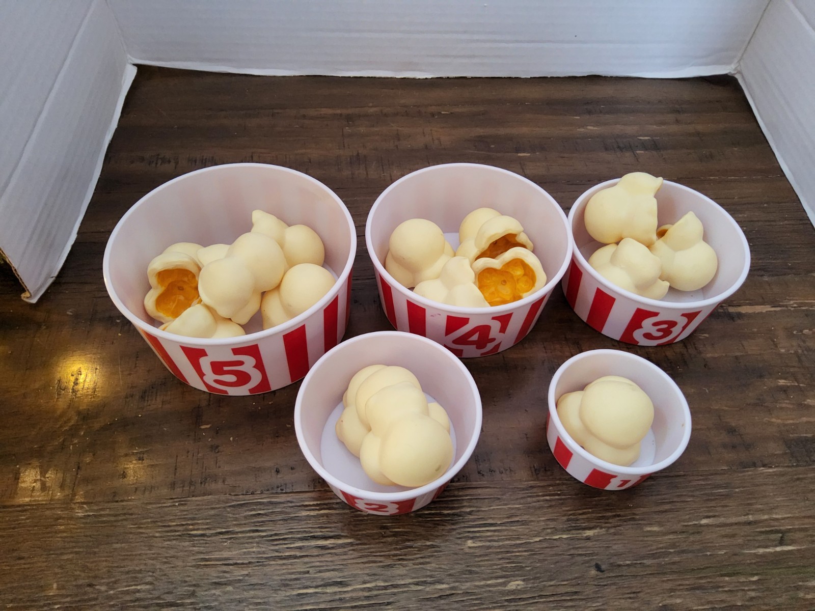 Learning Resources Count ’em Up Popcorn 1-5 Numbered Bowls 15 Pieces of Popcorn